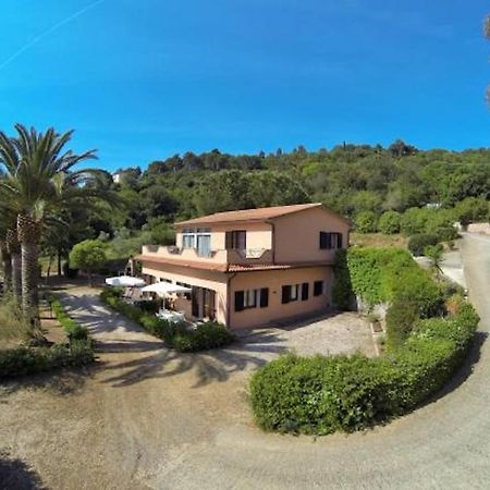Villa Vanna Trilo -Quadrilocale カポリーヴェリ エクステリア 写真